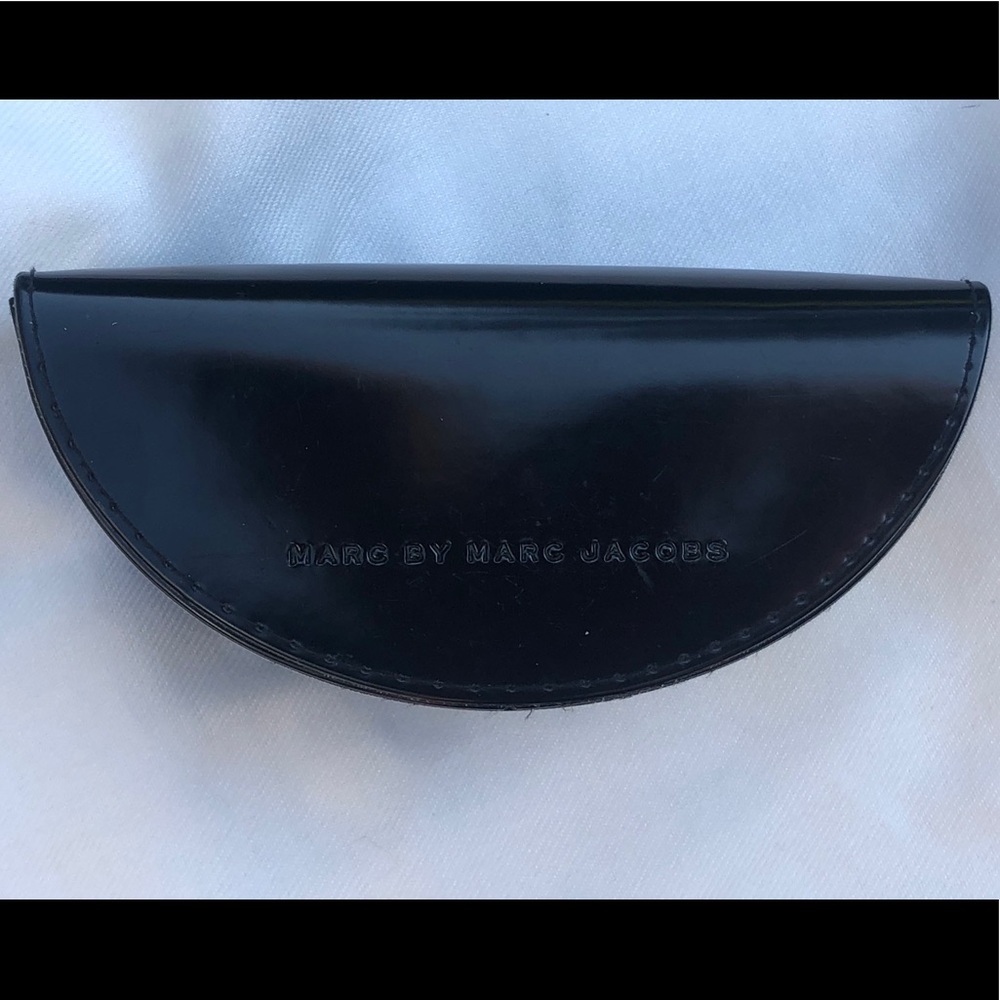 Sunglasses case